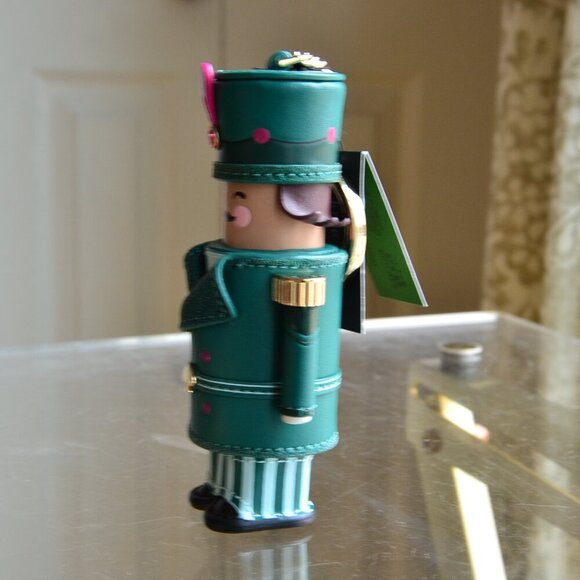 Kate Spade KJ070 3D Nutcracker Key Chain - Picture 5 of 9